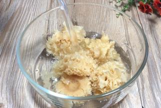 银耳提前两小时泡发