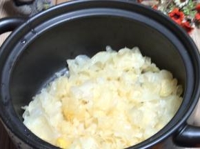 放入炖锅中