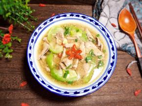 一道美味的丝瓜猪肝汤就做好了