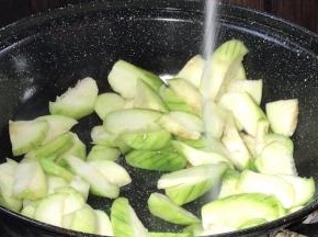 加盐炒入味