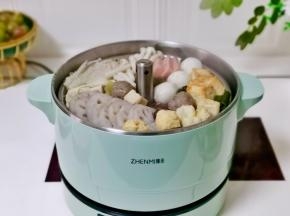 煮好按上升键，食物升上来啦！太方便了，避免了菜在锅里夹不到菜的尴尬，升上来一目了然，想吃什么夹什么。