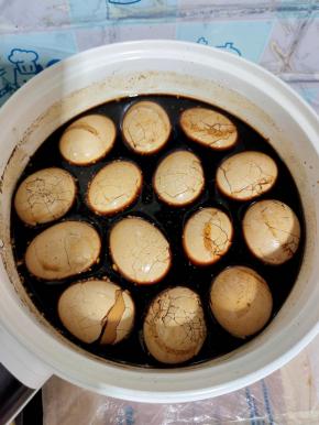 关火，浸泡一晚上入味儿！直接吃，或者加热再吃都可以！