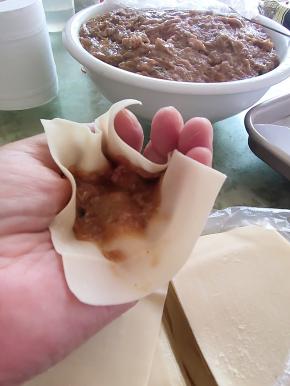 手掌弯曲如图所示！