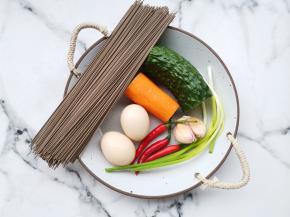 准备好所有食材。