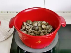 最后把花甲铺再上面。