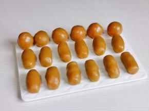 利用这时间准备馅料，每个25克。