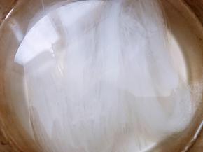 粉丝用冷水泡软