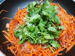 撒上香菜段