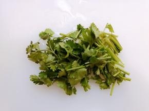 香菜切段