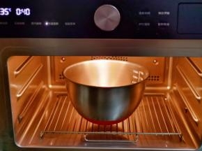 放入发酵箱进行发酵，35度40分钟。