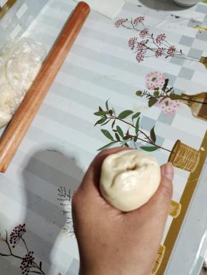 底部收口捏紧！