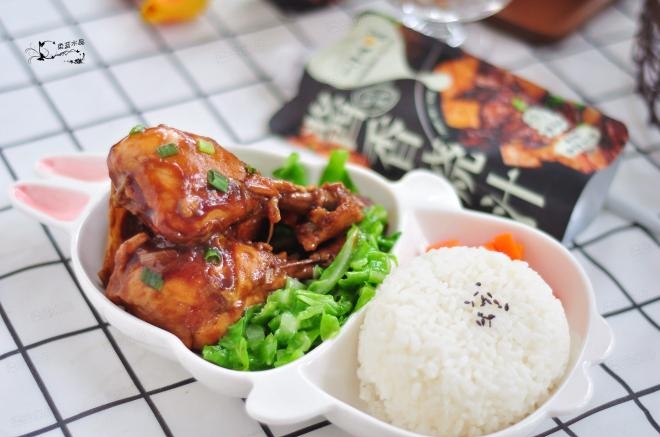 酱烧鸡腿饭