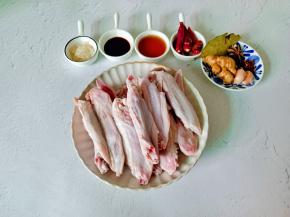 准备好需要的食材。