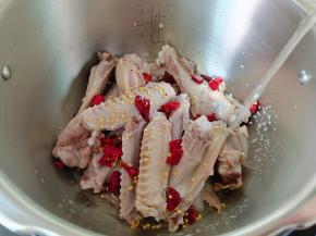 加入200克的啤酒【无需放水】