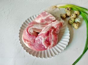 准备需要的食材。