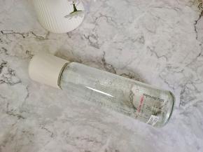 今天用的这款九阳气泡杯，PET食品级的杯身，材质安全，一杯两用，标配六个气泡弹，可以随时随地DIY制作气泡水，超级方便！