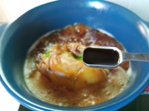 加生抽一勺即可。