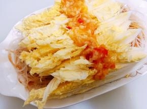 淋上剁椒蒜蓉调味料