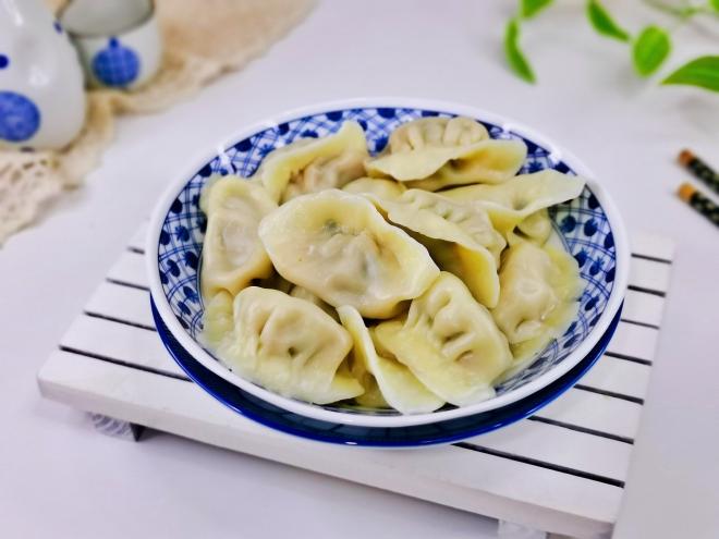 梅花肉韭菜水饺
