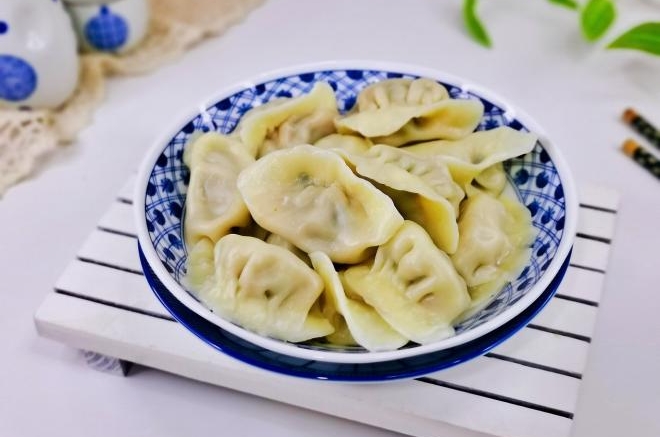 梅花肉韭菜水饺