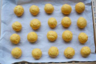 分成30g大小均等的面团。