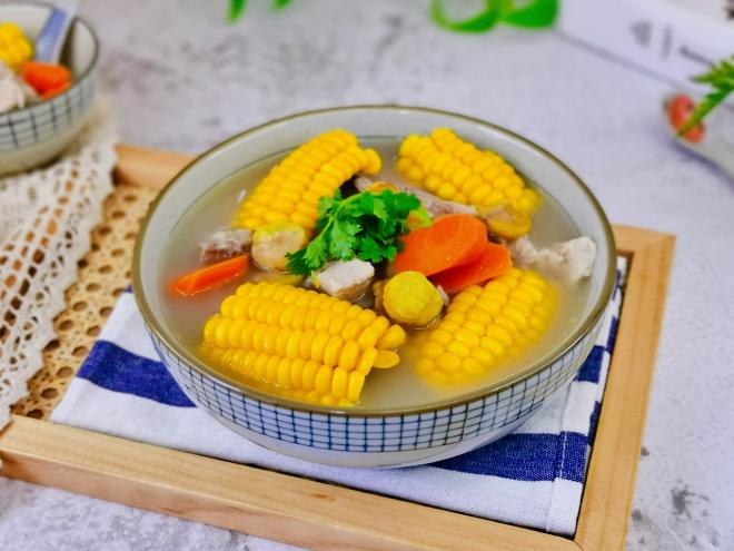 板栗玉米排骨汤