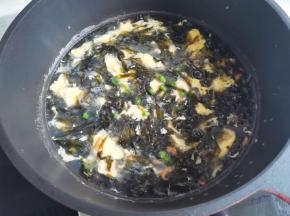 加香油调匀即可。