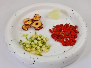 食材：茉莉，菊花，枸杞，山楂。