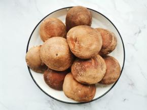 准备好所有食材。