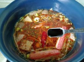 加上生抽两勺。