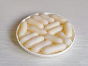 利用这时间准备配菜，年糕。