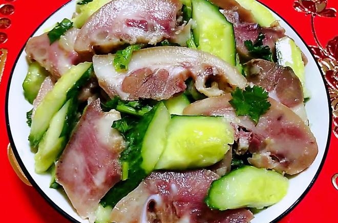 黄瓜凉拌猪头肉