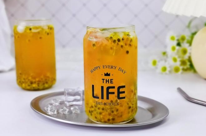 百香果苹果醋气泡饮