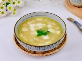 盛出装盘，放入香菜。