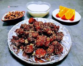 在家里也可以做出比烧烤店还好吃的孜然羊肉粒噢