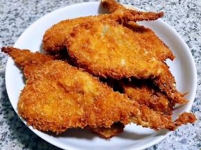 炸好的黄花鱼看着就非常有食欲满屋飘香