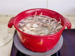继续煮3分钟。
