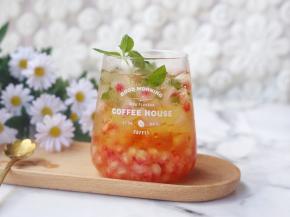 顶部装饰薄荷就可以啦。