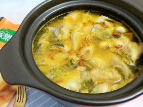 等鱼片吃完了再继续涮其他菜品，棒呆