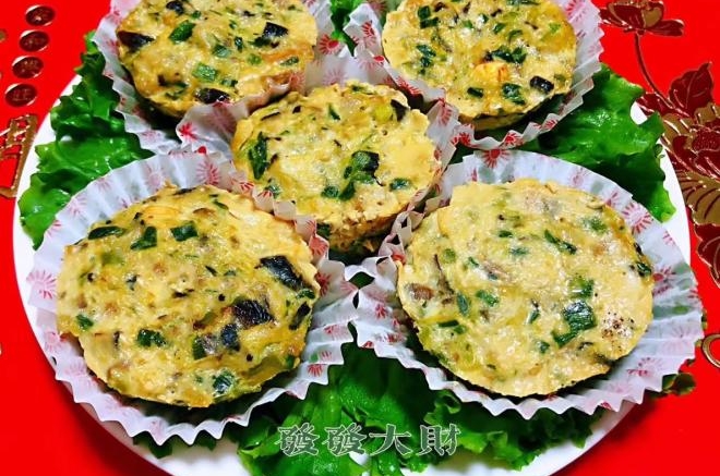 香菇蒸猪肉韭菜虾仁饼