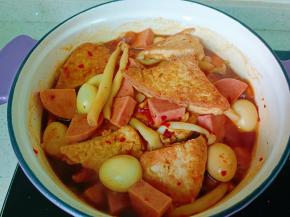 开大火炖煮到食材都入味。