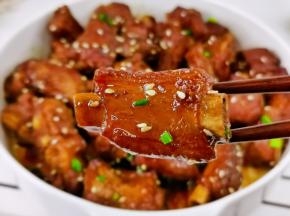 排骨酥烂入味。