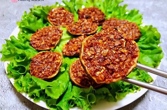 蚝油蒜蓉烤香菇