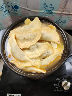 倒入适量的开水！