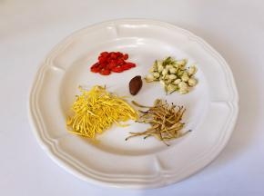 食材：胖大海，枸杞，茉莉，金银花，金丝菊。