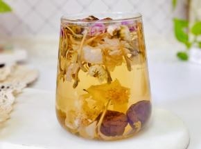 乌梅玫瑰金银花茶：排毒养颜。