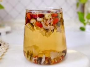 桂圆枸杞红枣茶：改善暗沉。