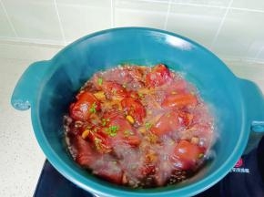 出锅前撒点葱花。