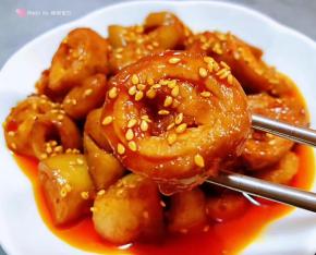 肥肠入口香浓可口伴着香辣的口感让人唇齿留香回味无穷