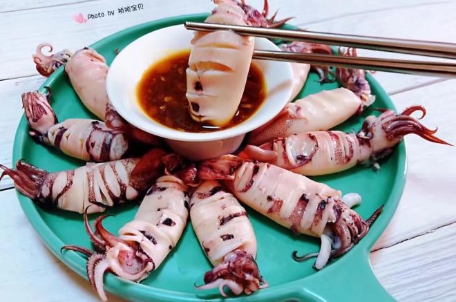 白灼小鱿鱼